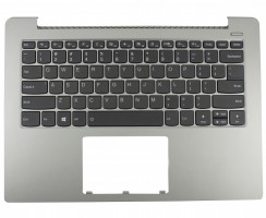 Tastatura Lenovo 5CB0R57318 Gri cu Palmrest Argintiu iluminata backlit. Keyboard Lenovo 5CB0R57318 Gri cu Palmrest Argintiu. Tastaturi laptop Lenovo 5CB0R57318 Gri cu Palmrest Argintiu. Tastatura notebook Lenovo 5CB0R57318 Gri cu Palmrest Argintiu