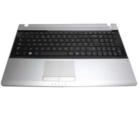 Tastatura Samsung  RV515 neagra cu Palmrest argintiu. Keyboard Samsung  RV515 neagra cu Palmrest argintiu. Tastaturi laptop Samsung  RV515 neagra cu Palmrest argintiu. Tastatura notebook Samsung  RV515 neagra cu Palmrest argintiu
